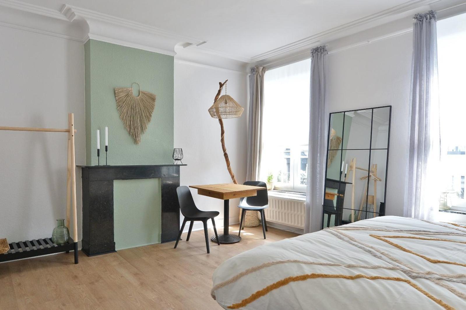 La Chambre De Sam - Chambre Lit 180 Avec Sdb Privee Proche Centre Ville Liege Exterior photo